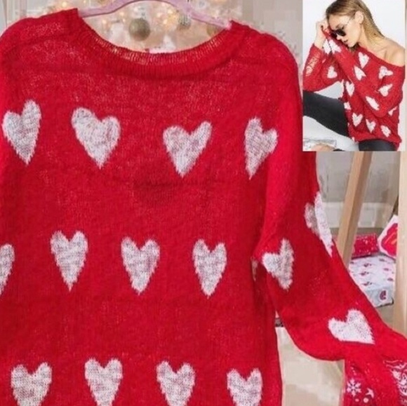 Sweaters - NWT Heart sweater